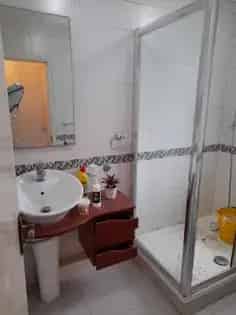 3 Bedroom House 65m² London