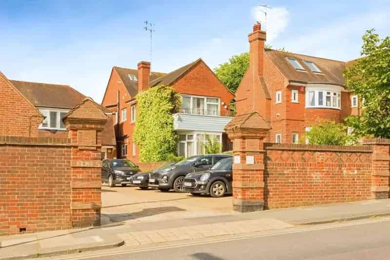 2 Bedroom Apartment for Rent
