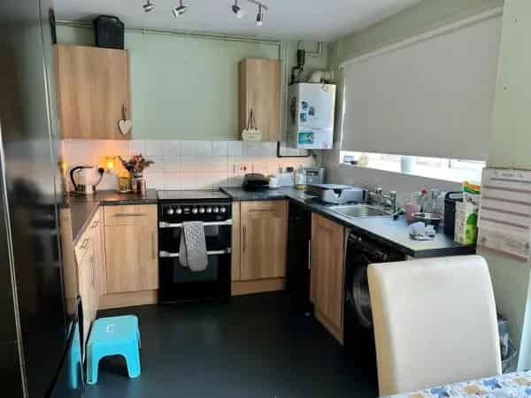 3 Bed End of Terrace House Near Stanford-le-Hope Train Station