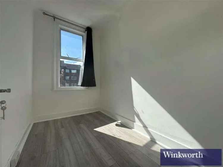 3 bed flat for sale