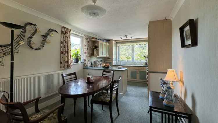 Apartment For Sale in Bournemouth, England