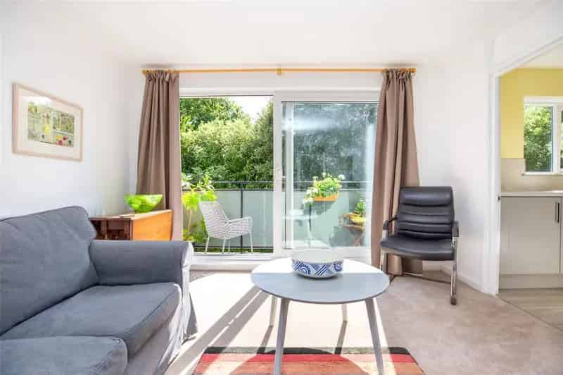 2 Bedroom Apartment for Sale Top Floor Balcony Modern