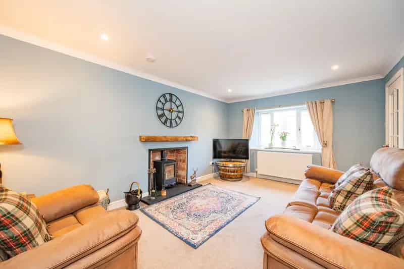 3 Bedroom Semi-Detached House Inverbervie