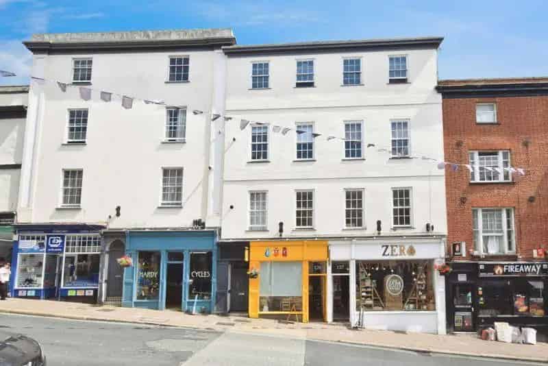 2 Bedroom Flat for Sale in Exeter