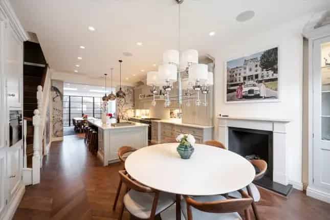 Family Home for Sale in Chelsea SW10