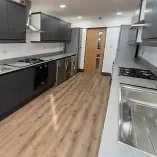 1 room flat of 464 m² in Birmingham