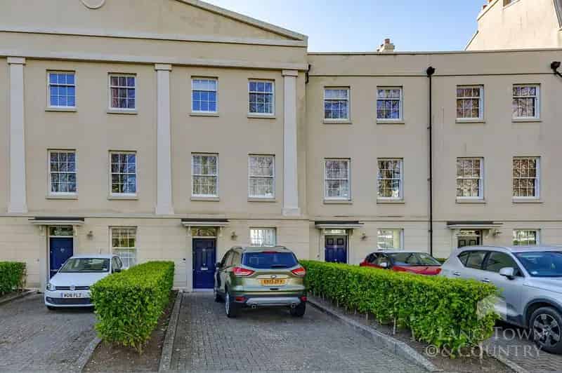 4 Bedroom Townhouse for Sale Mount Wise Plymouth