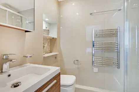 3 Bedroom Apartment 206 m² St John's Wood London