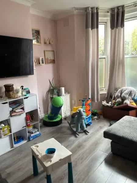 One Bedroom Victorian Apartment with Private Garden SE23