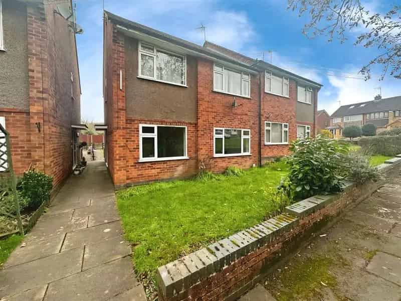 2 Bedroom Maisonette To Rent