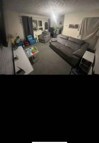 Flat For Rent in Bury, England