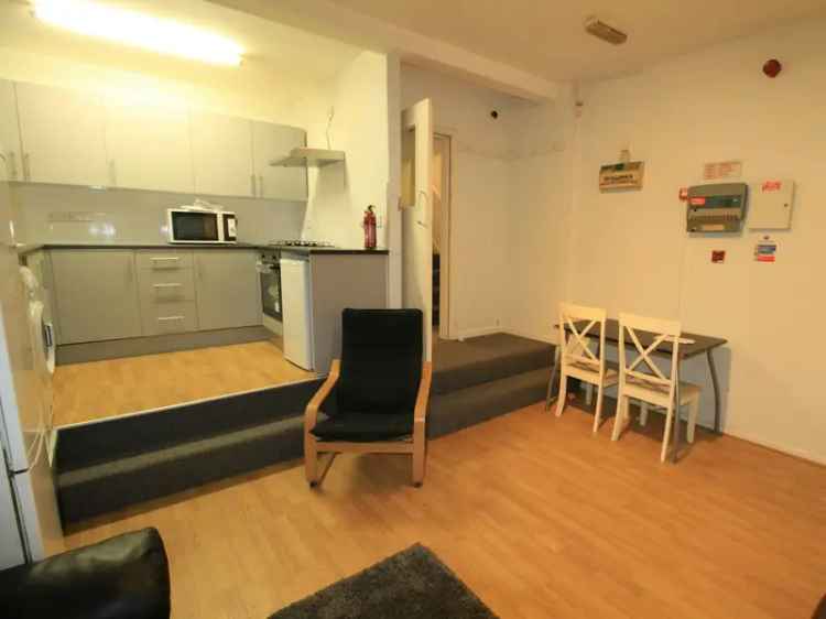 House For Rent in Nottingham, England