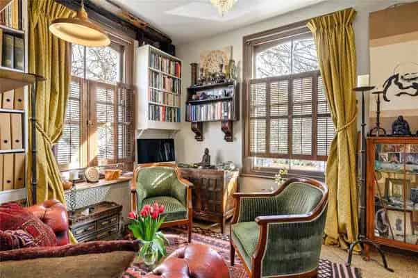 One Bedroom Garden Flat in De Beauvoir Period House
