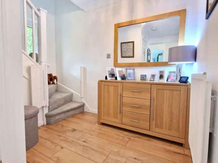 3 Bedroom Townhouse For Sale - Updated Kitchen and Garden