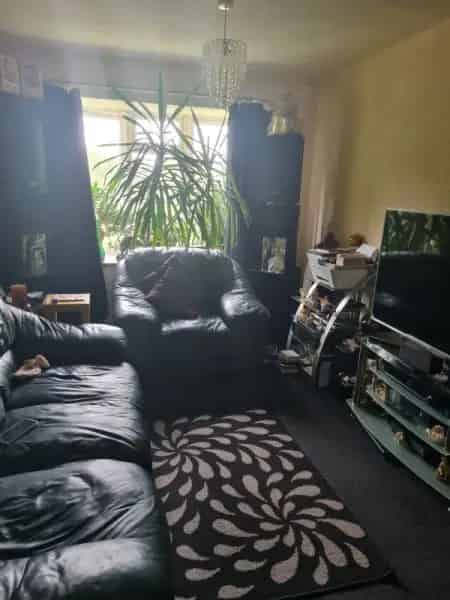 2 3 Bed Flat Over 50s Only Low Rise Spacious Parking