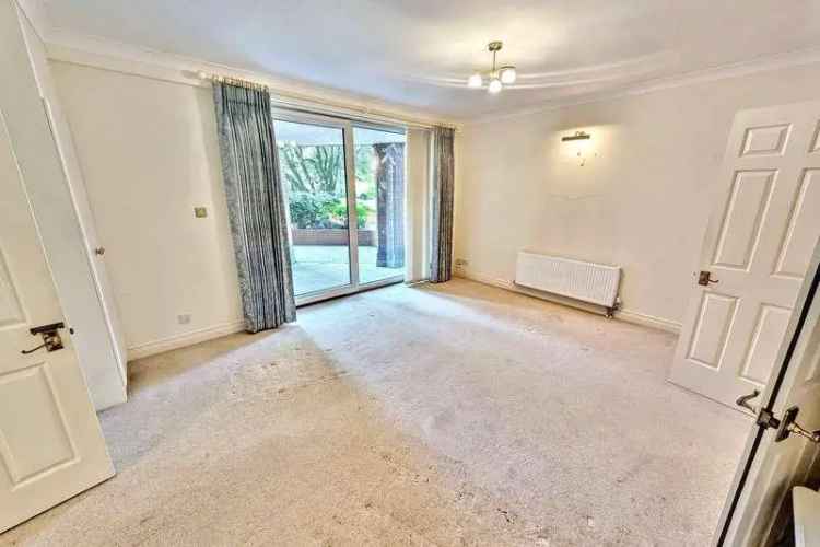2 Bed Flat for Sale East Cliff