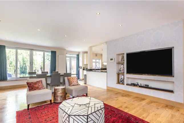 Townhouse for Sale Chiswick High Road London W4