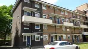 Convenient Home Near Bus Stops and Shops