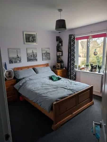 Family Home Near Schools Shops and Services