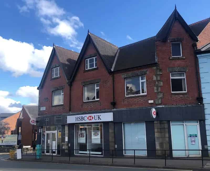 Large Retail Unit To Let - Former Bank Premises