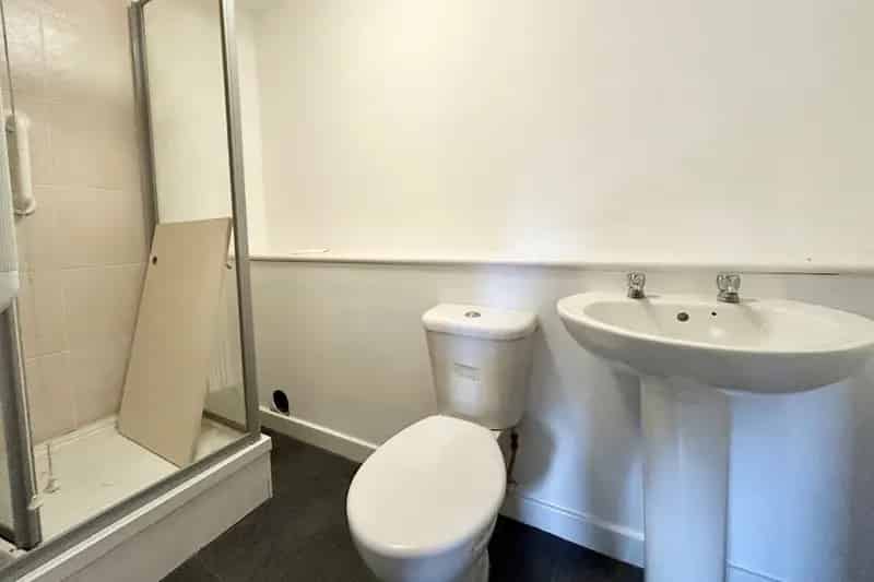 Refurbished Studio Apartment in North Shields Town Center