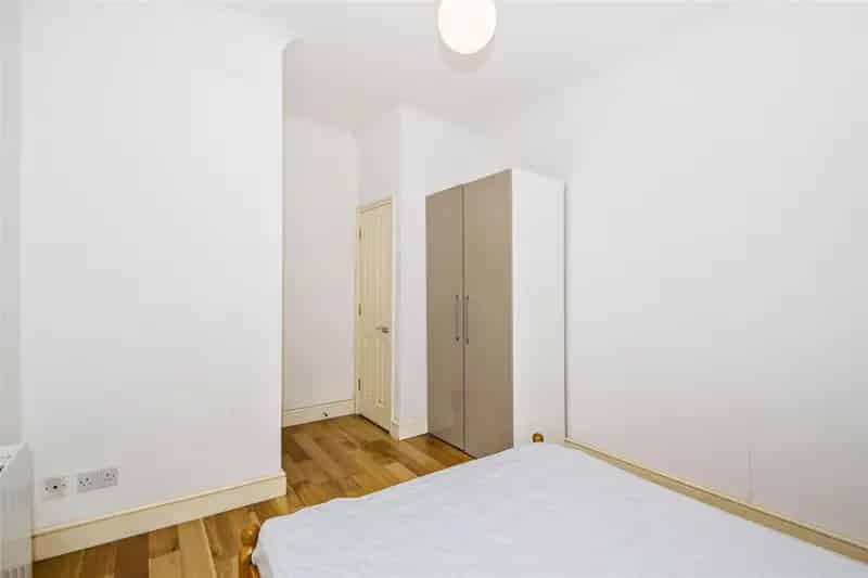 2 Bedroom Apartment Near City and Spitalfields Market