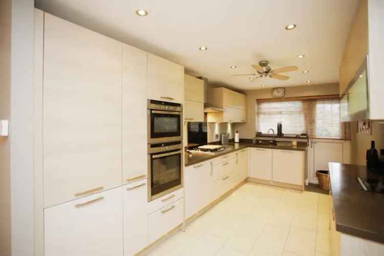 Four Bedroom Detached House Strawberry Fields
