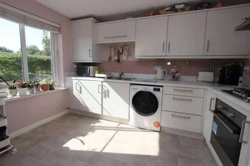 3 Bed House for Sale Near Rhoose Train Station