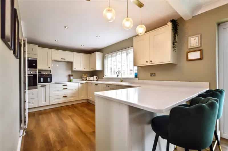 House For Sale , 20, Yew Tree Drive, Leeds, England