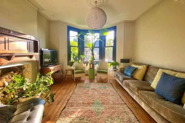 5 Bedroom Bath Stone House with Modern Extension For Sale
