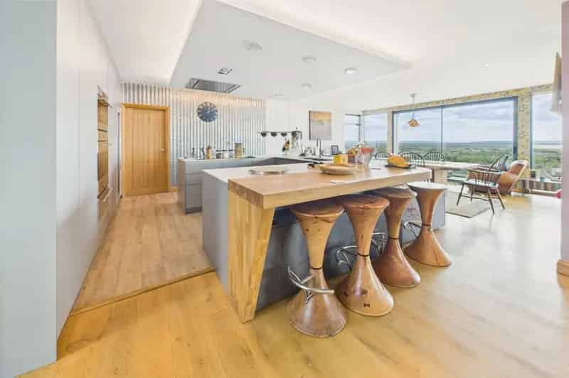 4 bedroom Detached House for sale, North Somerset, BS21