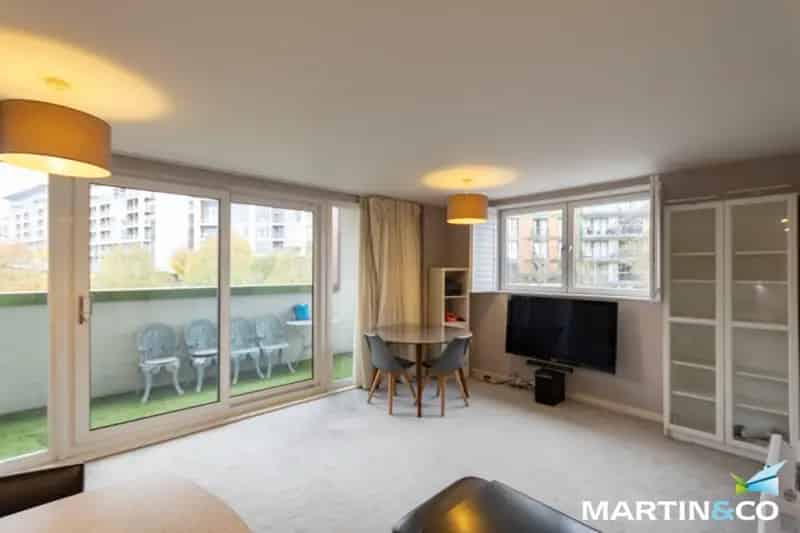 2 Bedroom Flat For Sale Park Central