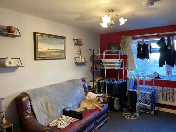 Flat For Rent in Kettering, England