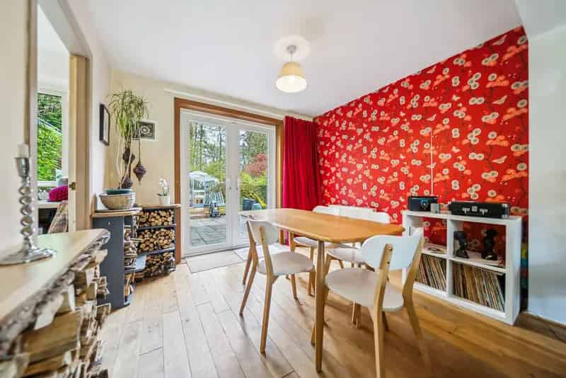 3 Bed Detached House with Annex Waterfoot