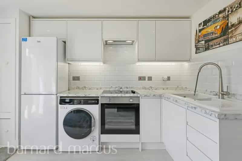 Six Bedroom House Converted into Three Units High Rental Income Potential
