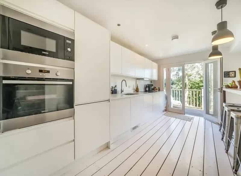 Five Bedroom Maisonette Near Tufnell Park Station