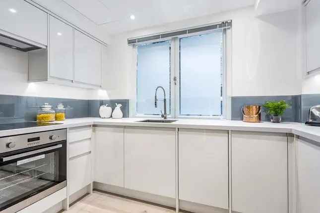 Flat to rent in Hans Place, London SW1X