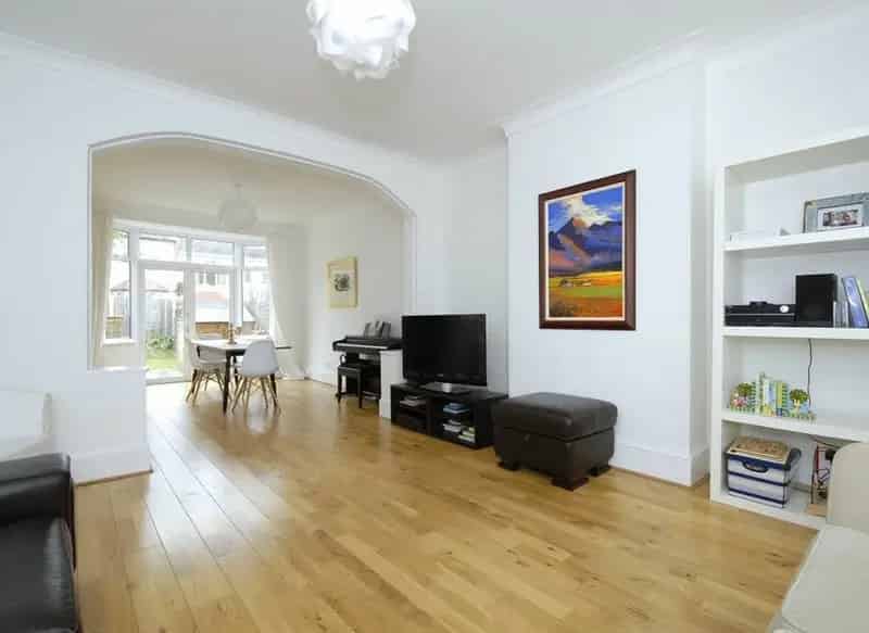 Four Double Bedroom House Near Honor Oak Park Station