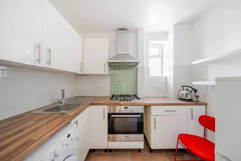 Ground Floor Flat Private Garden High Ceilings Period Conversion