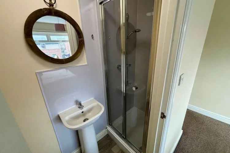 All Bills Included Double Room with Ensuite Near Maltby Rotherham Doncaster