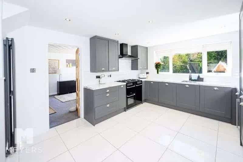 4 Bed Family Home for Sale