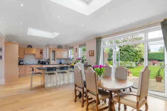 5 Bedroom Detached House Culmington Road London W13