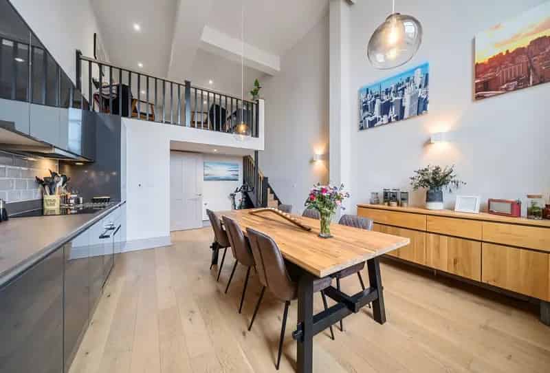 2 Bedroom Apartment for Sale in Grade II Listed Building