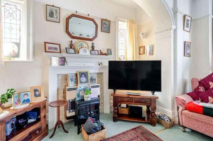 2 Bed Flat for Sale Saffrons Area