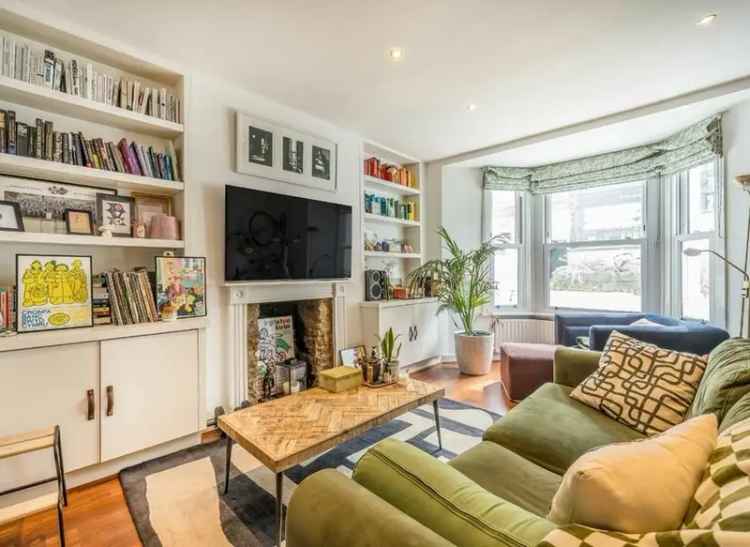Spacious 2 Bed Period Conversion Lavender Hill 774 Sq Ft