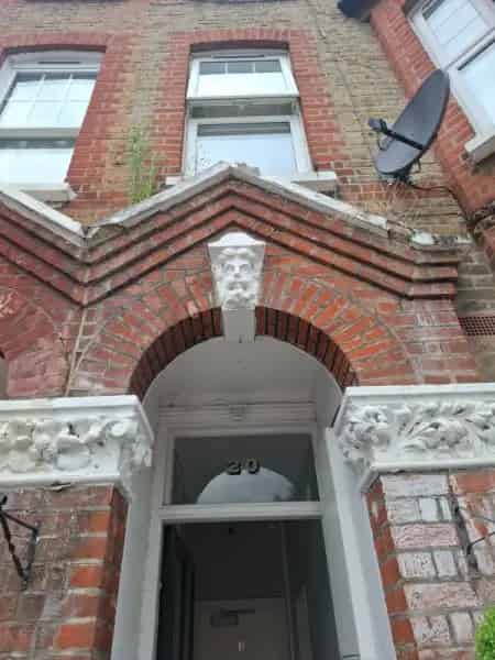 Flat For Rent , England