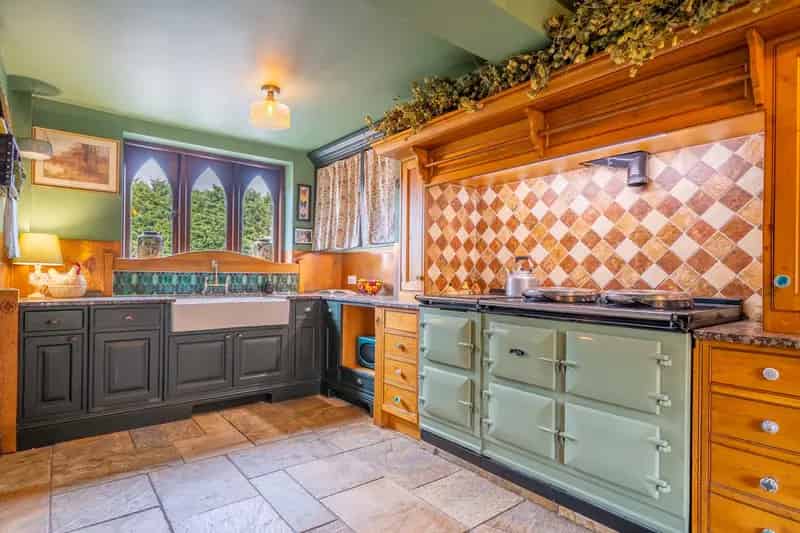 6-Bedroom Country House with Annexes and Glamping Site