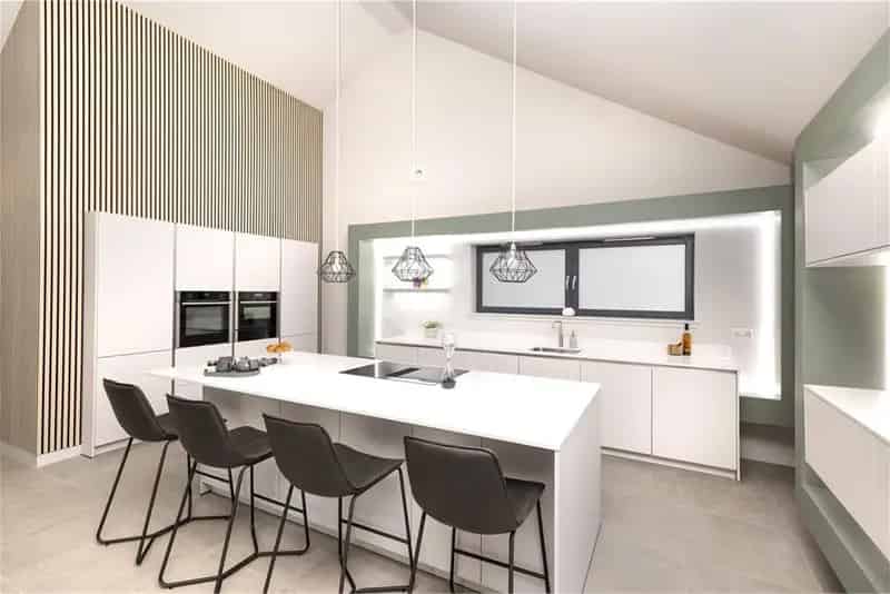 5 Bed Detached House Juniper Green Modern Family Home