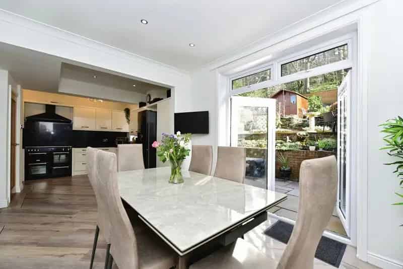 4 Bedroom Semi Detached House for Sale Sheffield S8