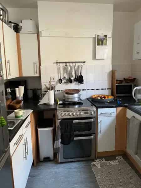Two Bedroom Georgian Conversion with 100ft Garden